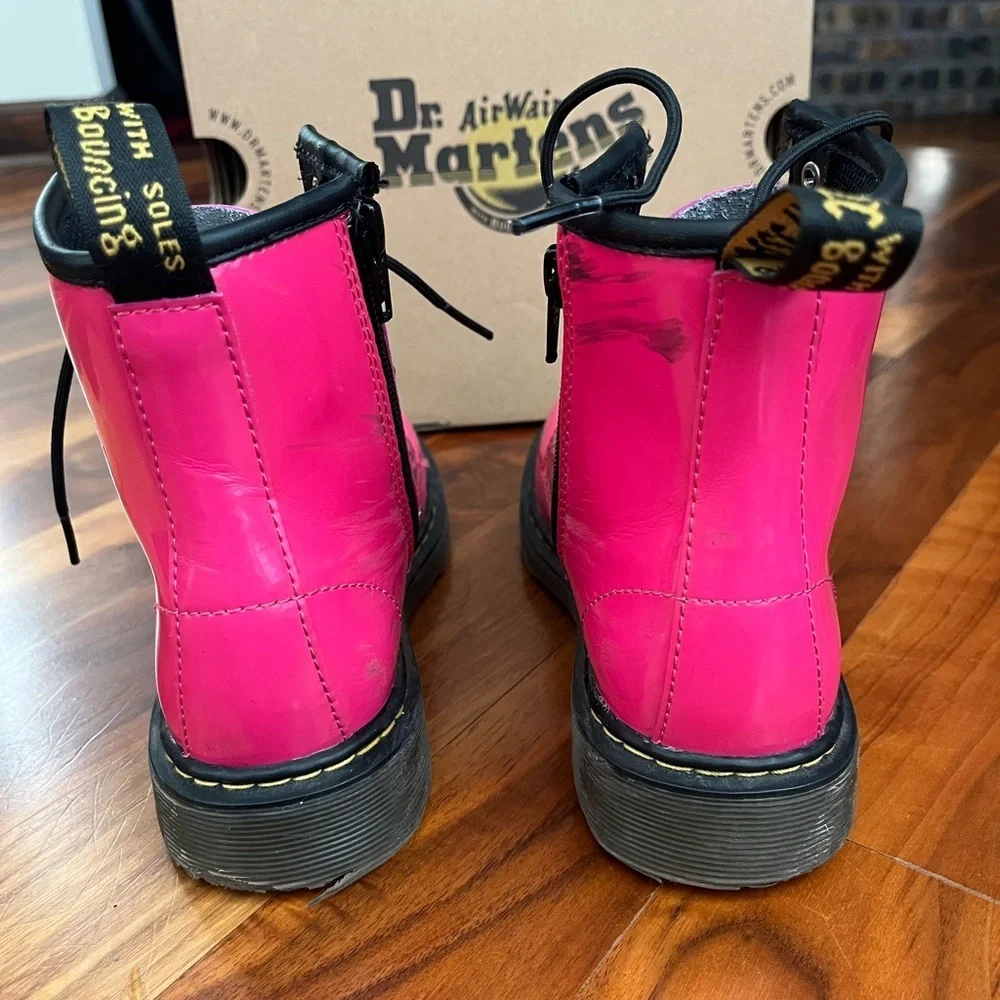 Dr Martens girls pink patent leather Big kid size USED